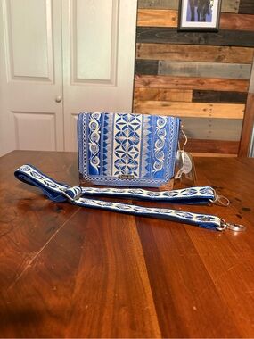New with tags Banda Bags Amana Crossbody Purse